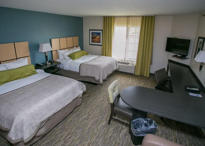 Candlewood Fargo-north Dakota State By Ihg Hotel 2*