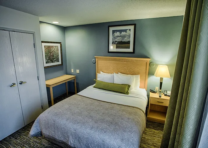Candlewood Fargo-north Dakota State By Ihg 2* Fargo