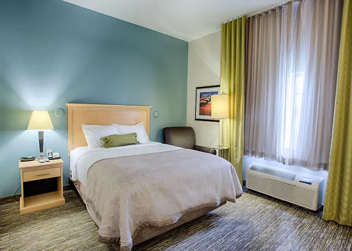 Candlewood Fargo-north Dakota State By Ihg Hotel