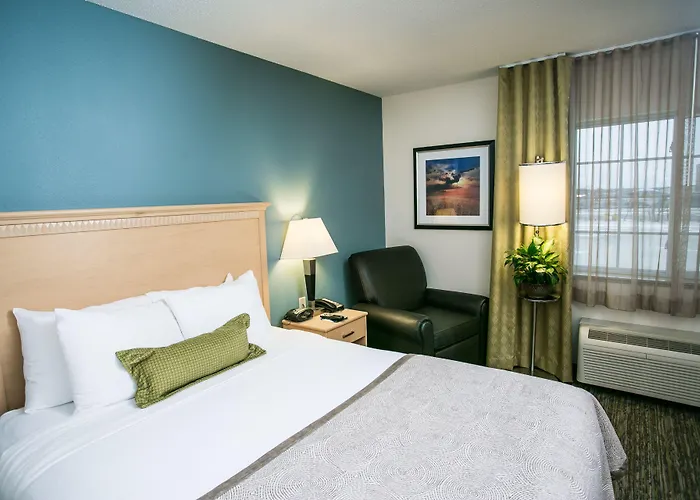 Hotel Candlewood Fargo-north Dakota State By Ihg 2*