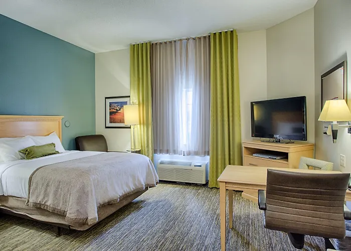 Hotel Candlewood Fargo-north Dakota State By Ihg 2*