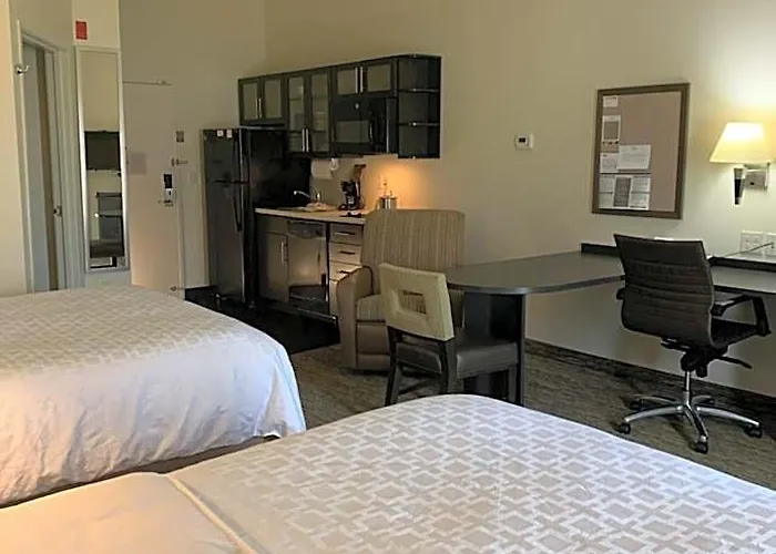 Hotel Candlewood Fargo-north Dakota State By Ihg 2*