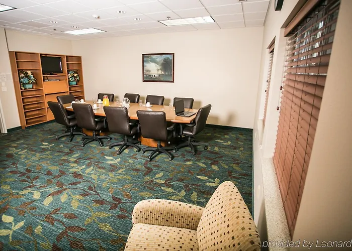 Hotel Candlewood Fargo-north Dakota State By Ihg