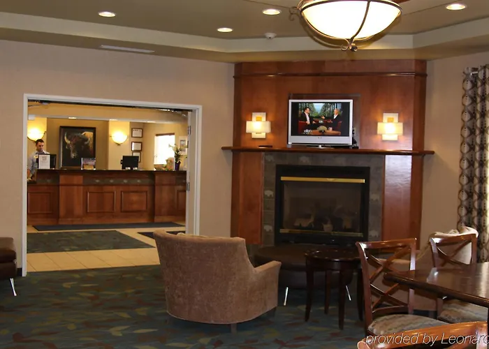 Candlewood Fargo-north Dakota State By Ihg 2*