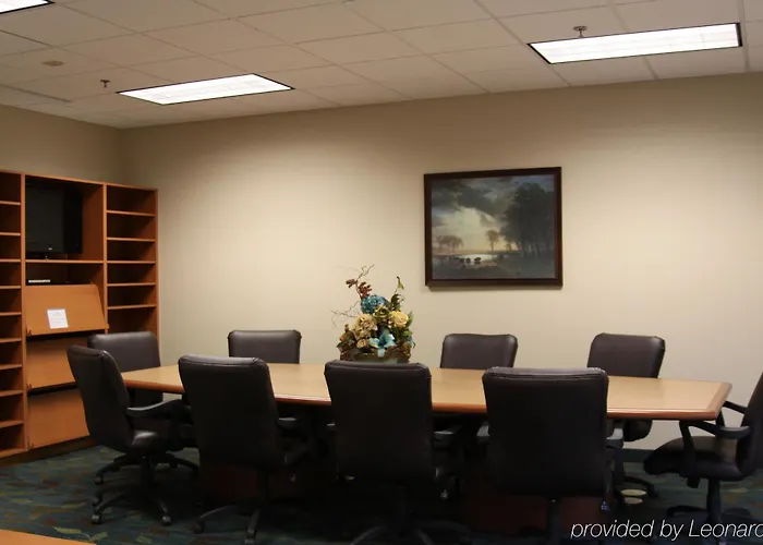 Hotel Candlewood Fargo-north Dakota State By Ihg 2*
